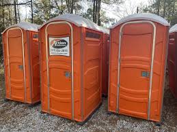 Best VIP or Luxury Restroom Trailers  in Warrensburg, IL